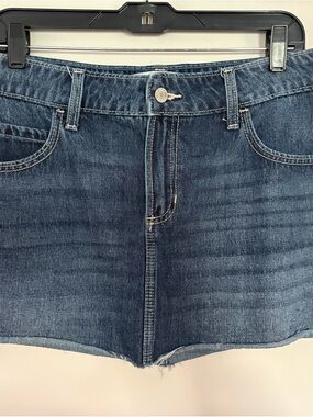 Hollister Super Low-Rise Denim Mini Skirt with Frayed Hem - Classic Blue